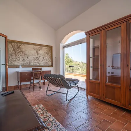 Breathtaking Sea Views & Jacuzzi In * Cefalù