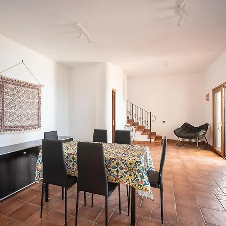 Breathtaking Sea Views & Jacuzzi In Villa
