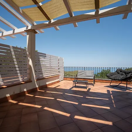 Breathtaking Sea Views & Jacuzzi In Villa Cefalù