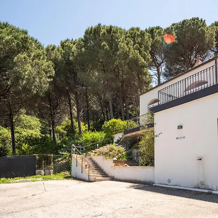 Breathtaking Sea Views & Jacuzzi In Villa