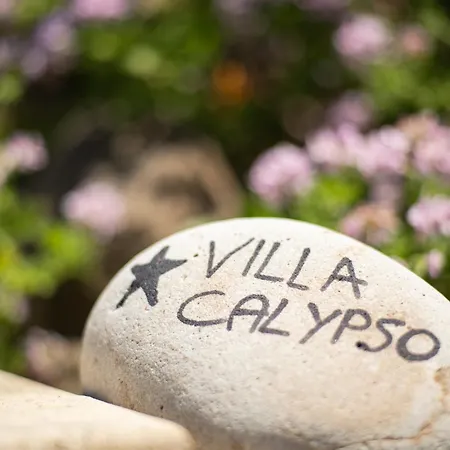 Breathtaking Sea Views & Jacuzzi In * Cefalù